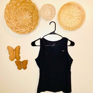 Black Nike tennis tank top